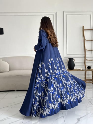 كريب تطريز بالخلف