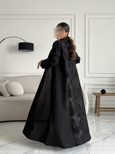 كريب تطريز بالخلف