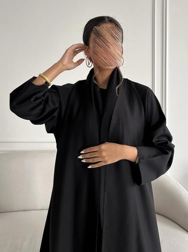 رسم يدوي بالخلف