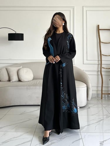 رسم يدوي من الامام