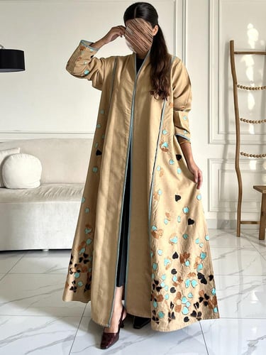 كريب تطريز بالجوانب