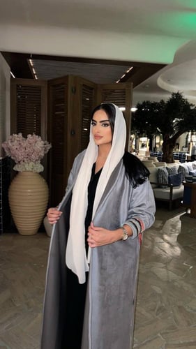 تطريز من الخلف