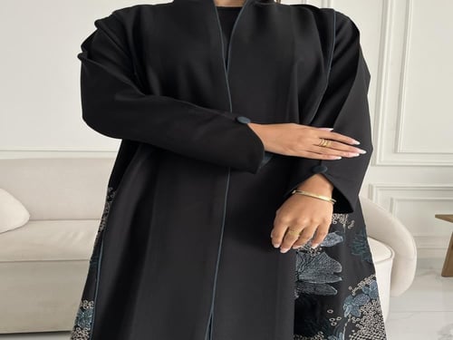 كريب تطريز بالجوانب