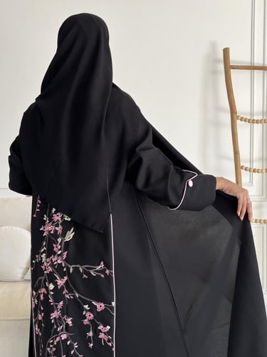 كريب تطريز بالخلف