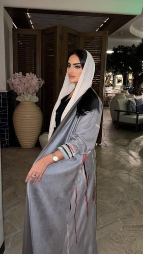 تطريز من الخلف