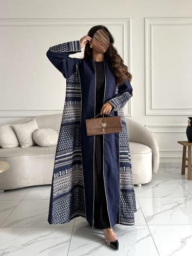 كريب تطريز بالجوانب