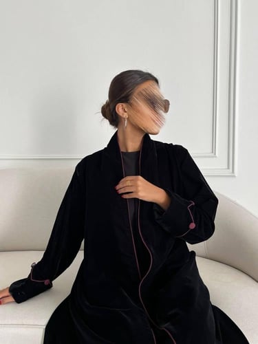 مخمل تطريز بالخلف