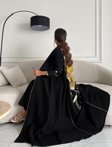 كريب تطريز بالخلف