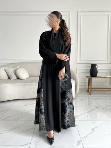 كريب تطريز بالجوانب