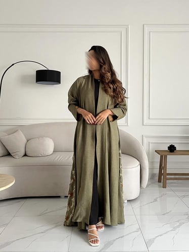 كريب تطريز بالخلف