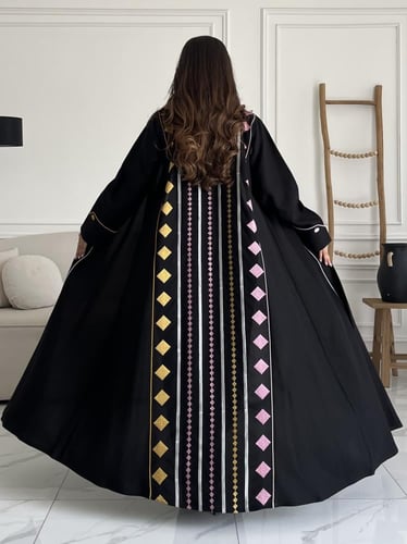 كريب تطريز بالخلف