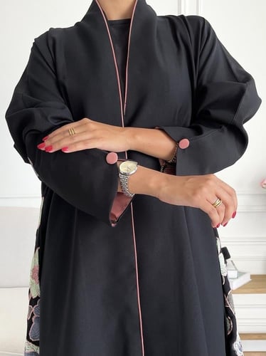 كريب تطريز بالخلف