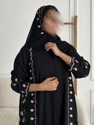 كريب تطريز بالجوانب