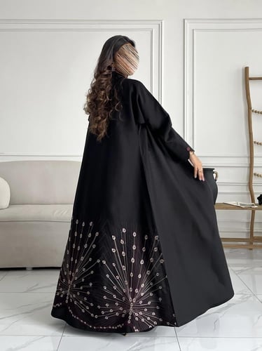 كريب تطريز بالخلف