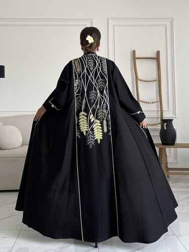 كريب تطريز بالخلف