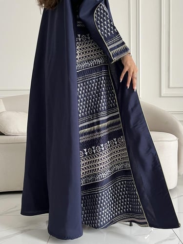 كريب تطريز بالجوانب