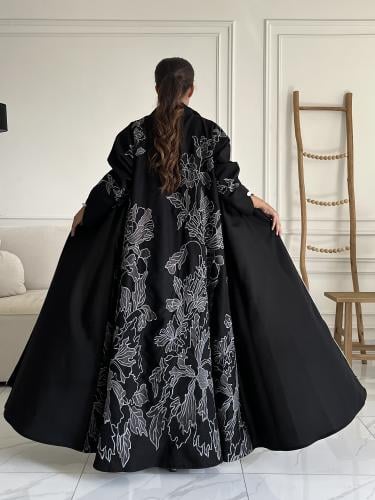 كريب تطريز بالخلف