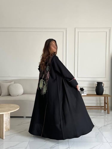 كريب تطريز بالخلف