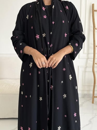 كريب تطريز بالخلف