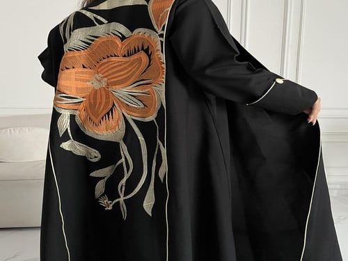 كريب تطريز بالخلف