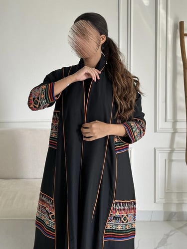 كريب تطريز بالجوانب