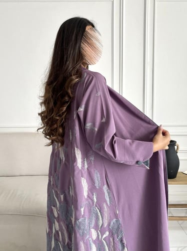 كريب تطريز بالخلف