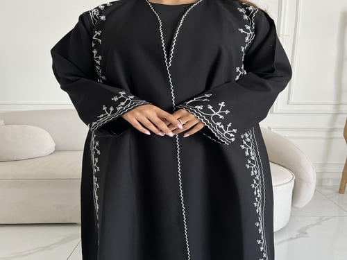 كريب تطريز بالجوانب