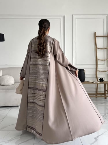 كريب تطريز بالخلف