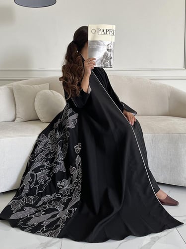 كريب تطريز بالخلف