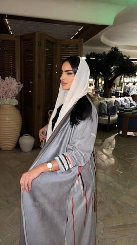 تطريز من الخلف