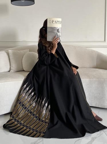 كريب تطريز بالخلف