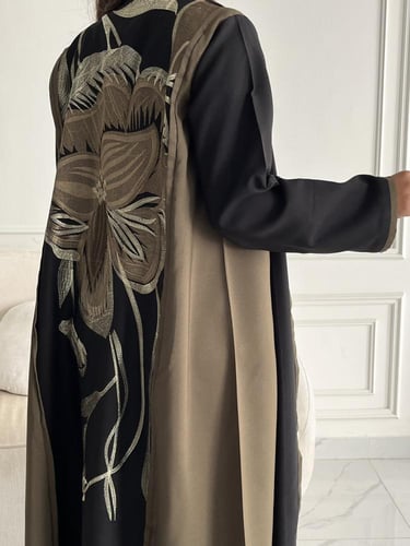 كريب تطريز بالخلف