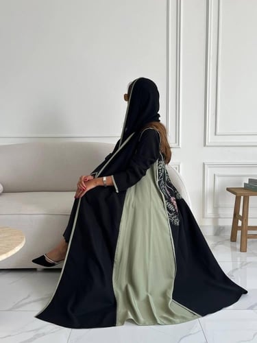 كريب تطريز بالخلف