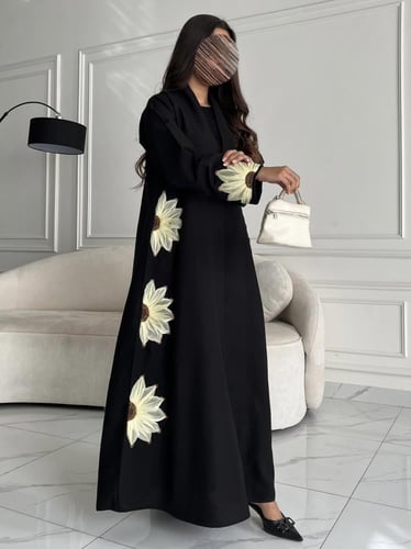 كريب تطريز بالجوانب