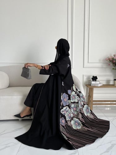 كريب تطريز بالخلف