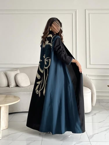 كريب تطريز بالخلف