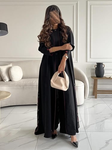 كريب تطريز بالخلف