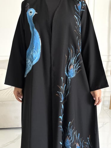 رسم يدوي من الامام