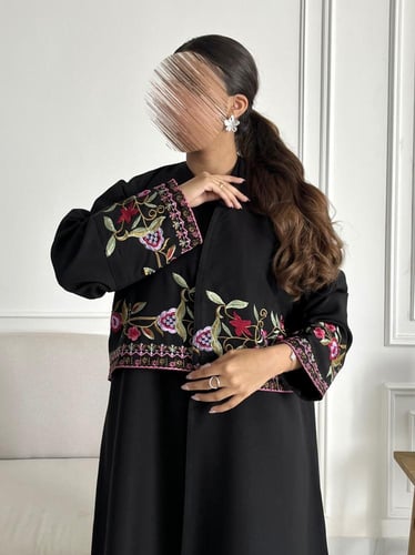 كريب تطريز بالخلف