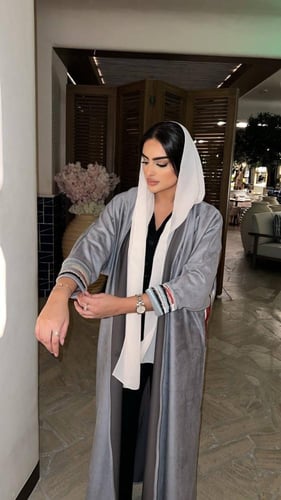 تطريز من الخلف