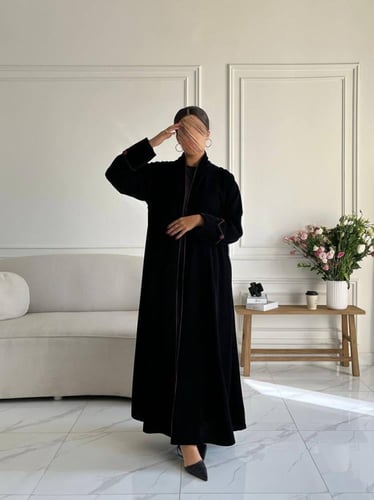 مخمل تطريز بالخلف