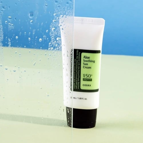 كريم شمسي مهدئ بخلاصة الصبار +SPF 50 من كوزركس 50...