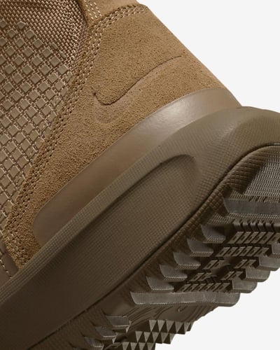 بسطار نايك الجيل الجديد بني