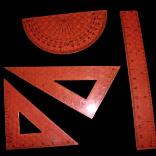 طقم هندسي مرن للاطفال غير قابل للكسر 4 قطع 30 سم