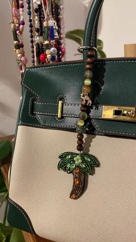 Charms palm
