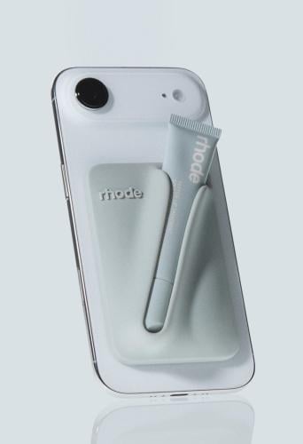 snap-on lip case Rhode