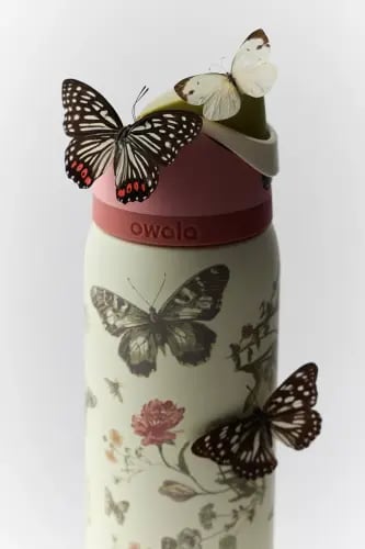 مطارة أوالا فري سيب الحصرية بنقشة الفراشات البوهيمية 32 أونصة | Owala UO Exclusive Boho Butterfly FreeSip