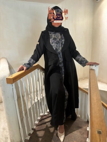 عباية بتصميم مميز