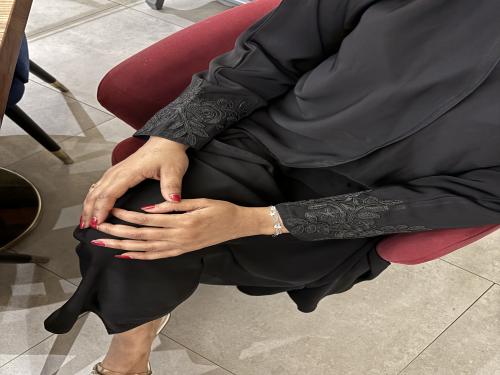 اكمام مزينة بتطريز