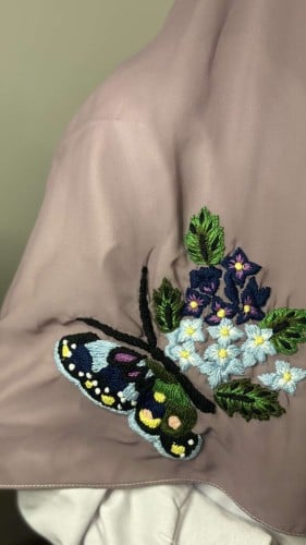 طرحه تطريز يدوي(رسمة الفراشه)